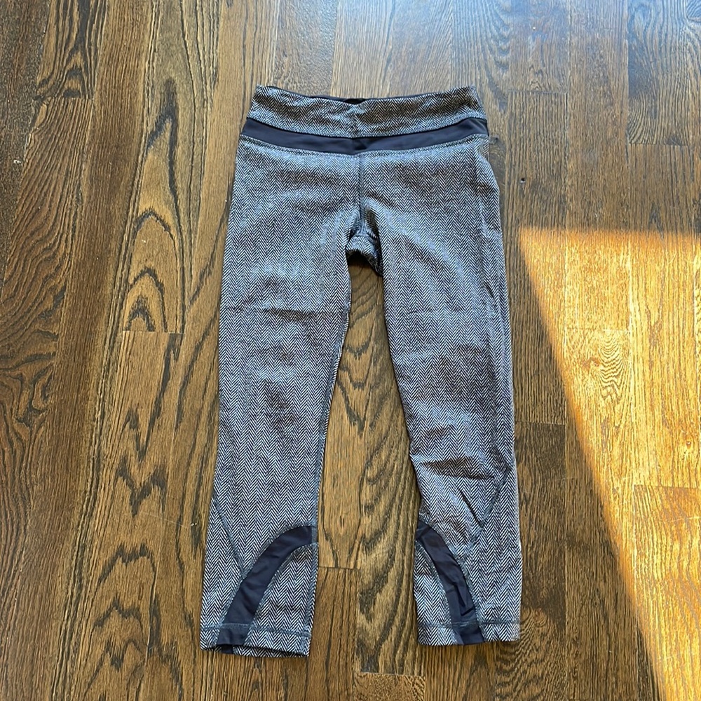 Lululemon cropped leggings